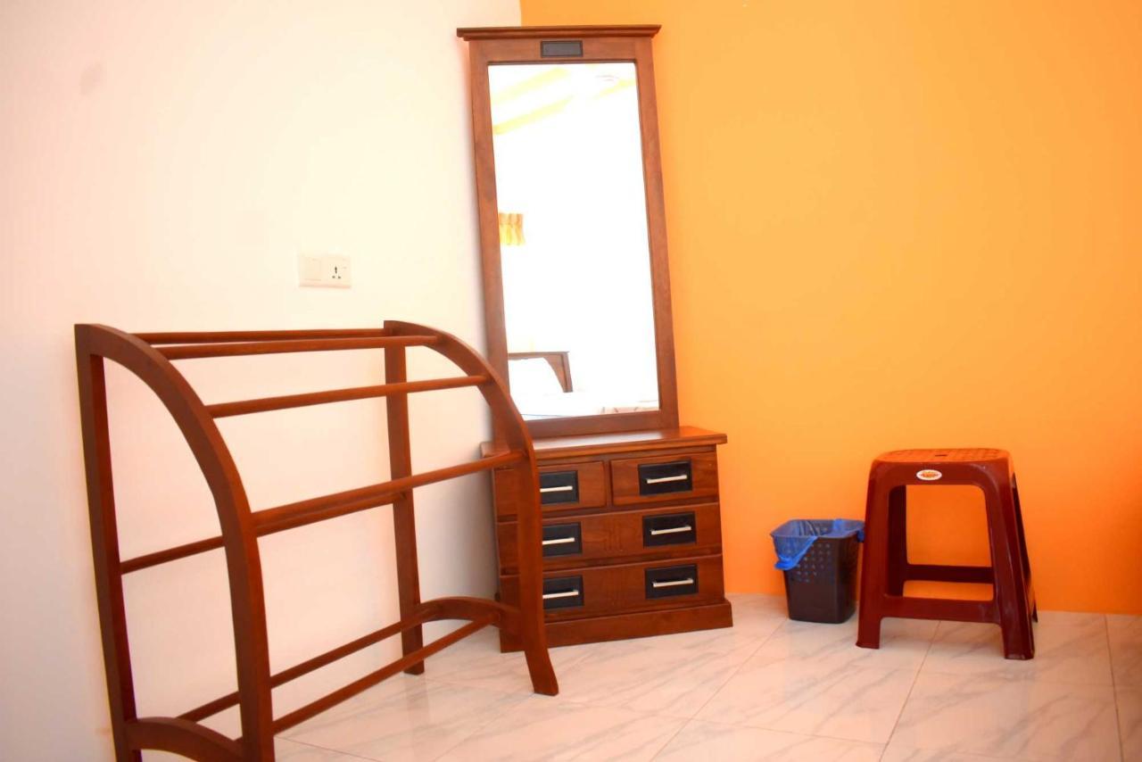 Sri Mayura Holiday Resort Kataragama Esterno foto
