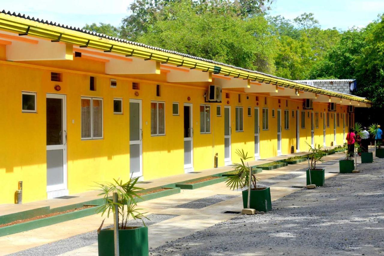 Sri Mayura Holiday Resort Kataragama Esterno foto